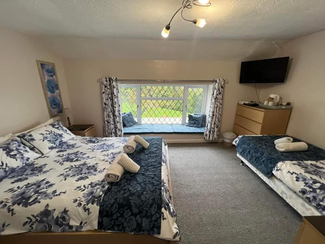Cwmbach Guest House Neath Room photo