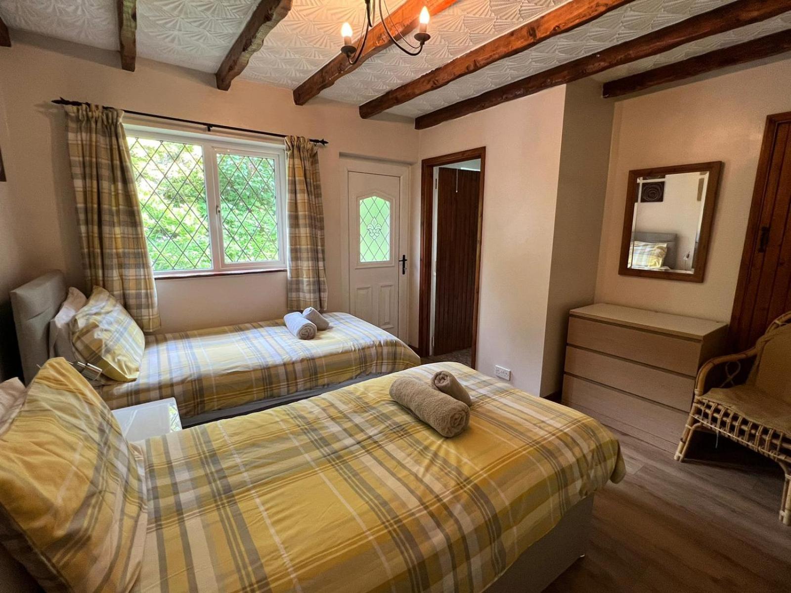 Cwmbach Guest House Neath Room photo